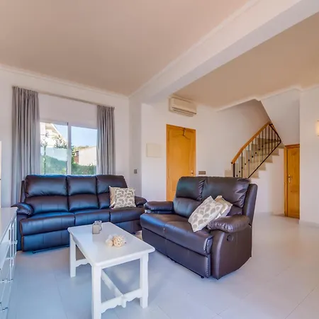 2 Bedroom In Holiday home